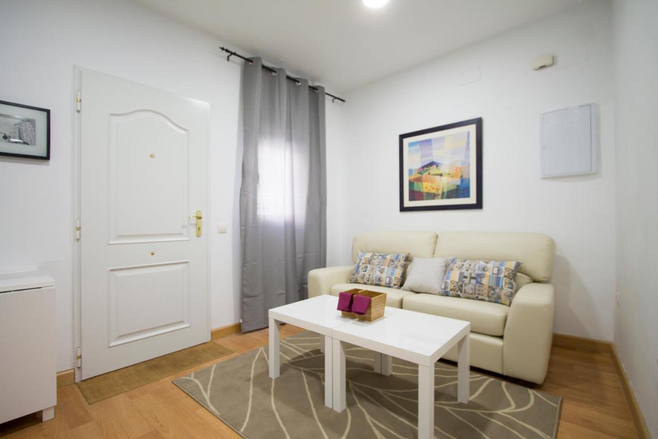 Apartamentos Goyescas Deco Madrid Extérieur photo